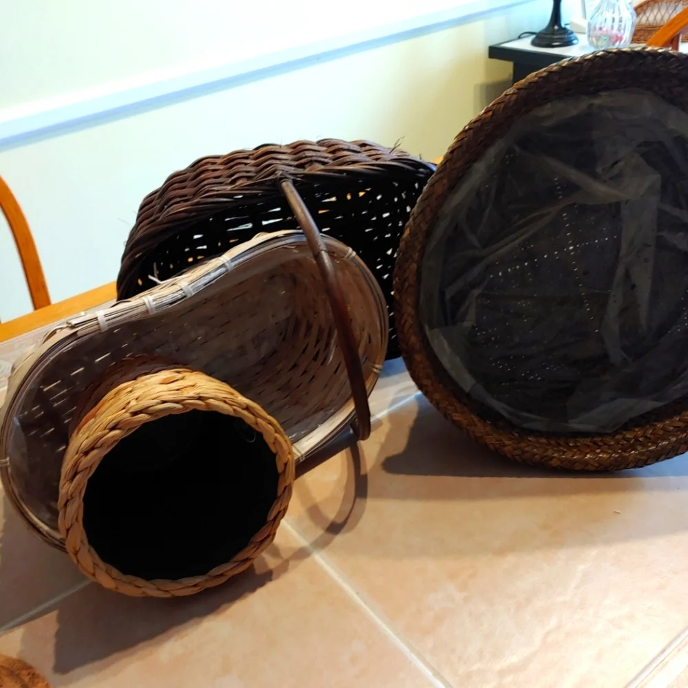 Straw Baskets - Picture 3 of 4